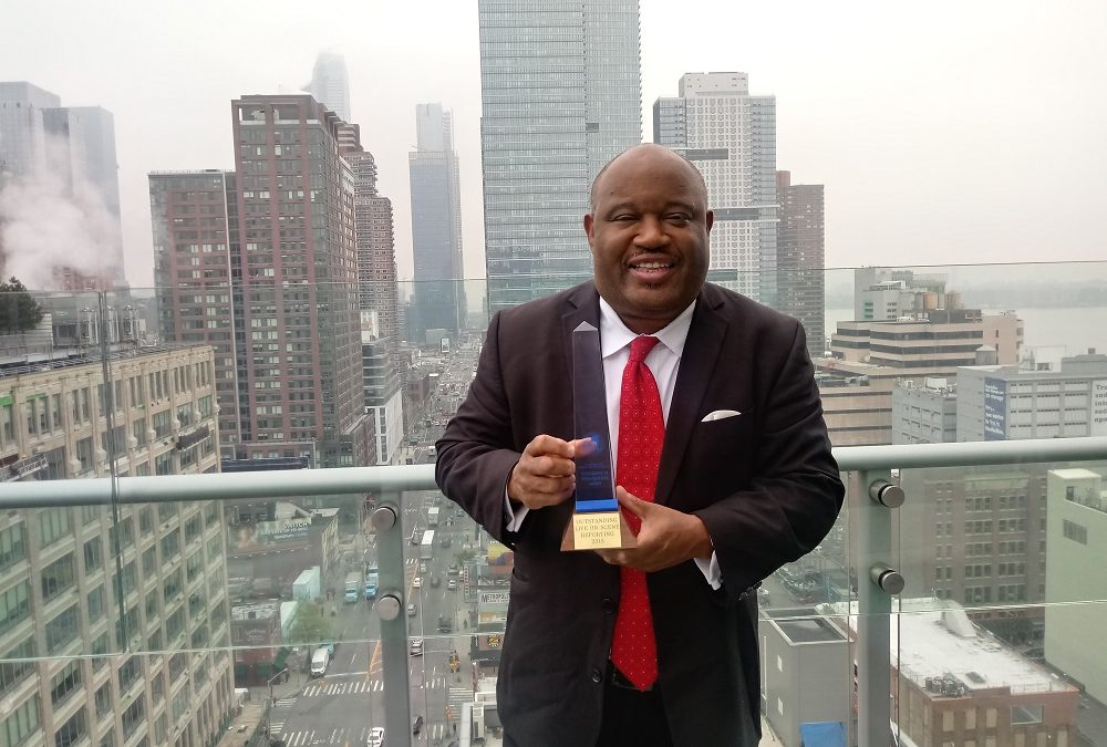 Journalist Dominic Carter receives award from the NYS Broadcasters Association