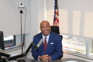 Dominic Carter radio host on 77 WABC Radio and keynote speaker